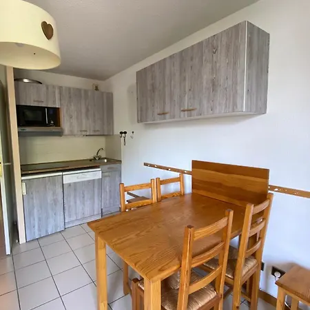 1 Bedroom Appt With Beautiful Views Λε Ντεζ Αλπ