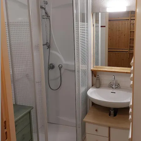 1 Bedroom Appt With Beautiful Views Διαμέρισμα *